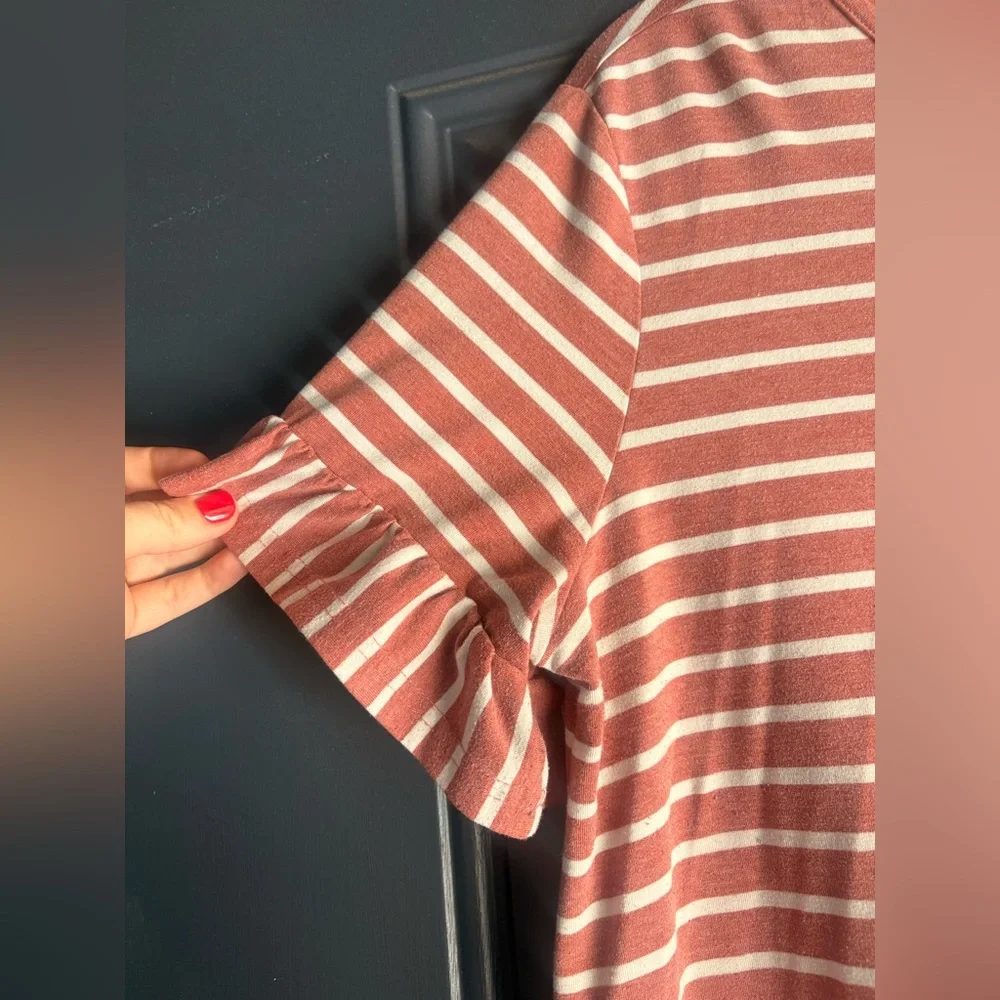 H&M Striped Babydoll Ruffle Sleeve Casual Tee Dress in Red and White L - Picture 2 of 4